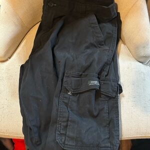 Wrangler Black Cargo Pants Sturdy Cotton Blend